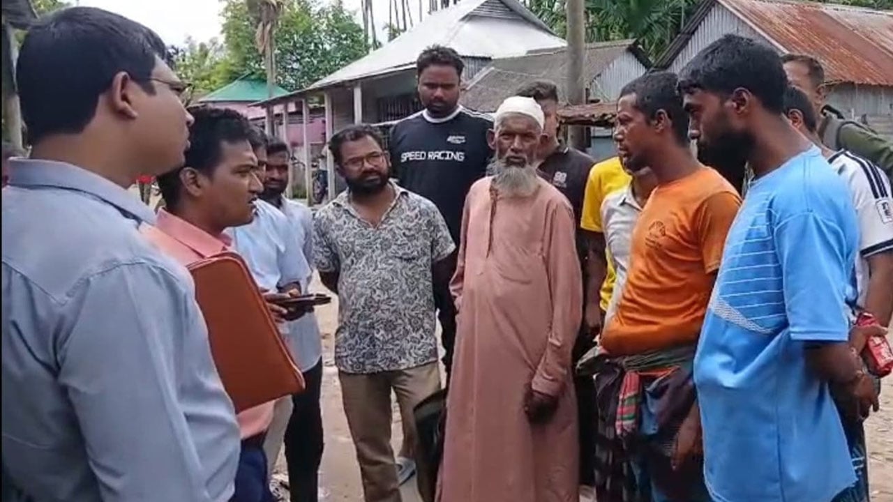 সার লুটের ঘটনায় তদন্ত কমিটি, ১১৫ বস্তা সার উদ্ধার
