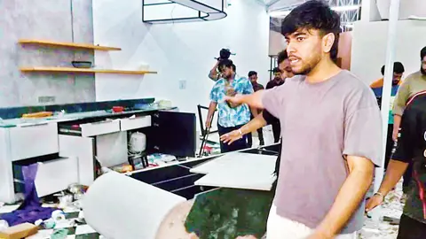দখল-চাঁদাবাজিতে রাজধানীতে আতঙ্ক
