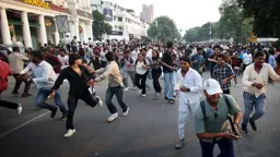 রোববার ফের যন্তর মন্তরে বিক্ষোভের ঘোষণা ককরোচ পার্টির