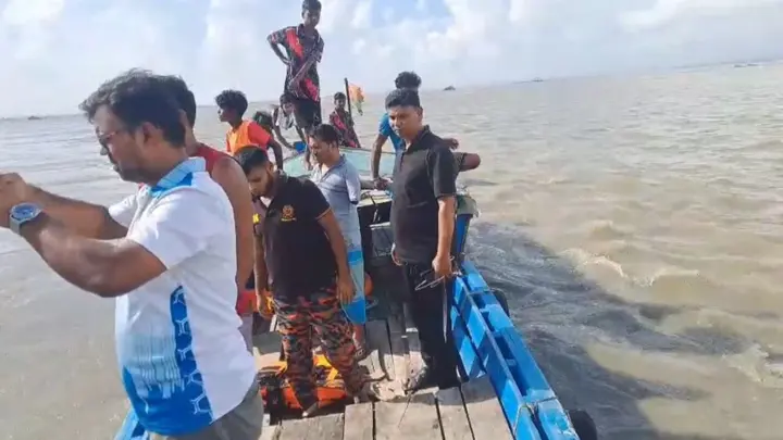 সিরাজগঞ্জে বালুবোঝাই বলগেট ডুবে দুজন নিখোঁজ
