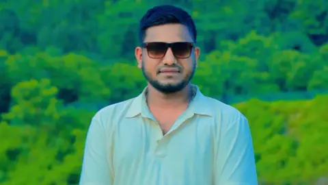 যুবদল নেতাকে কুপিয়ে হত্যা, ৩০ লাখ টাকা ছিনতাই
