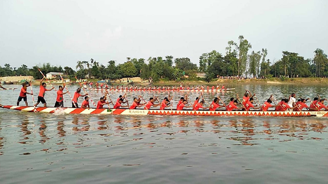 বিয়ানীবাজারে নৌকাবাইচ ঘিরে দুই পক্ষের মুখোমুখি অবস্থান