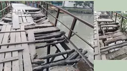 পাঁচ বছর ধরে অচল বাকেরগঞ্জের দুই ইউনিয়নের সংযোগ সেতু