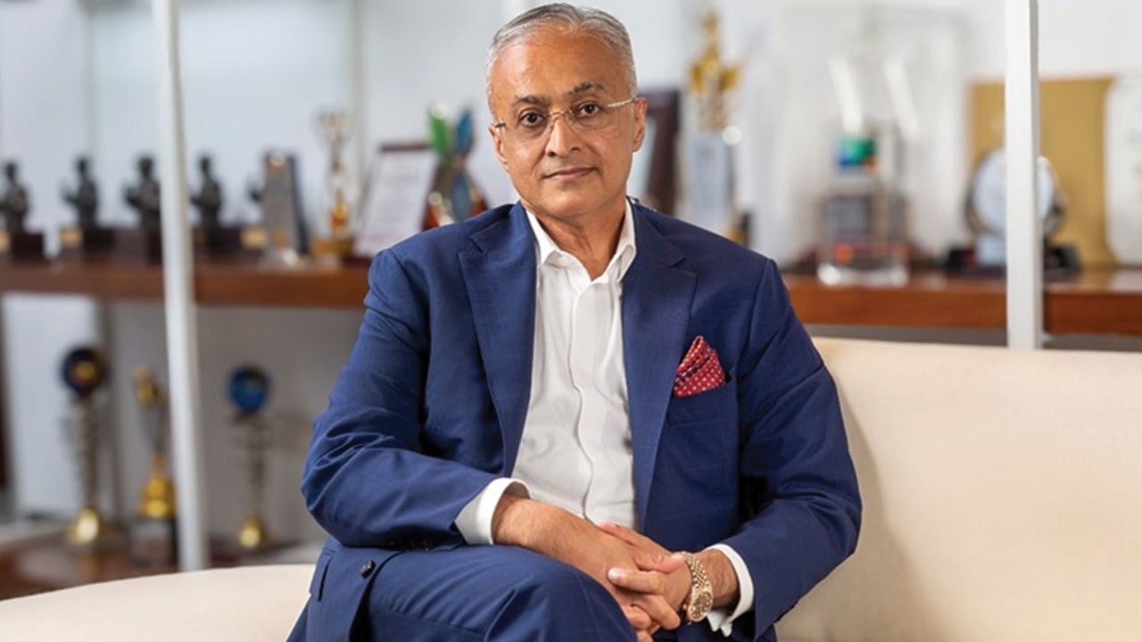স্ট্যান্ডার্ড চার্টার্ড ব্যাংকের নতুন সিইও এনামুল হক
