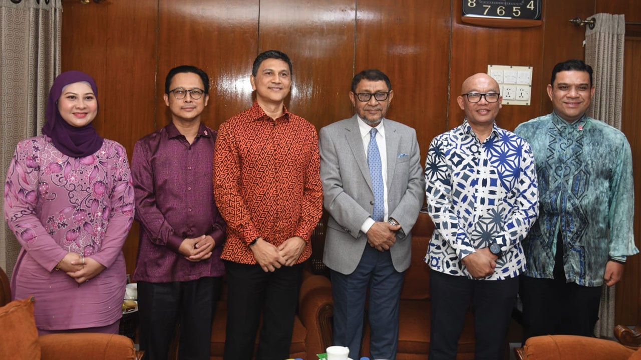 স্বাস্থ্যমন্ত্রীর সঙ্গে মালয়েশিয়ার হাইকমিশনারের সাক্ষাৎ
