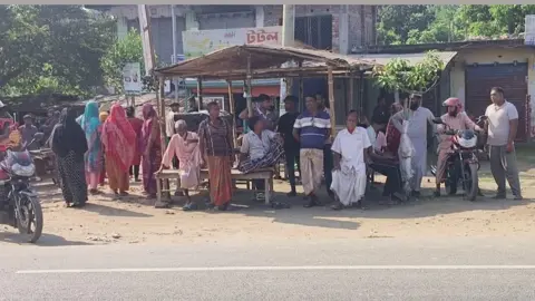 গাংনীতে বাসের ধাক্কায় ভ্যানচালক নিহত