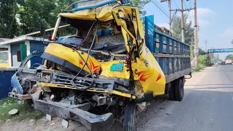 বাড়িতে মেয়ের বিয়ের ডামাডোল, সড়কে প্রাণ গেল বাবার

