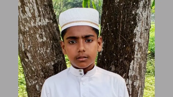 নোয়াখালীতে মাদরাসা ছাত্র ঘুমাল ঘরে, লাশ মিলল ধানখেতের পাশে