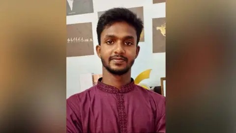 দ্রব্যমূল্যের ঊর্ধ্বগতি নিয়ে ফেসবুকে পোস্ট, বৈছাআ নেতাকে মারধরের অভিযোগ